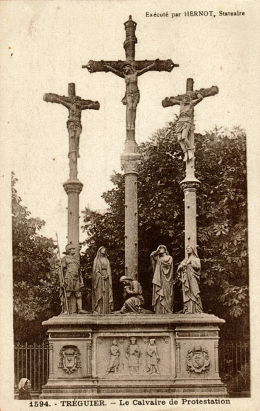 Carte postale ancienne Treguier Le Calvaire de Protestatioin Execute par Hernot à Tréguier