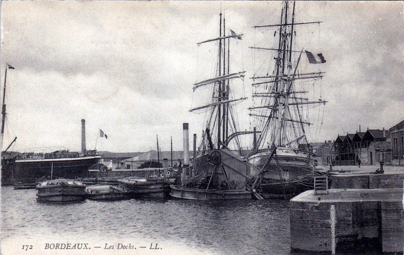 Carte postale ancienne Bordeaux - Voilier 2 à Bordeaux