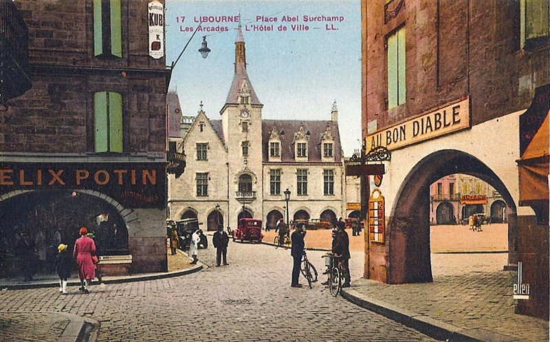 Carte postale ancienne Libourne Place Abel Surchamp Arcades 4