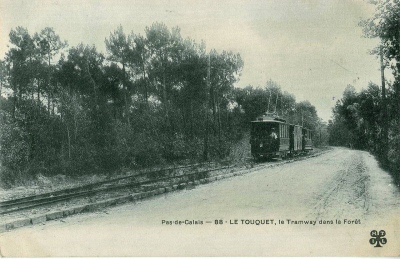 Carte postale ancienne Mtil 88 - Pas-De-Calais - Le Touquet - Le Tramway dans la Foret