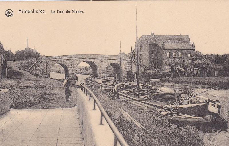Carte postale ancienne Armentieres et NIEPPE, Le Pont de Nieppe avant la Première Guerre Mondiale 01 à Nieppe