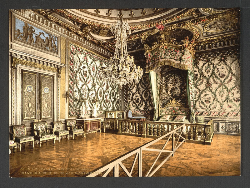Carte postale ancienne Bedroom of Marie Antoinette, Fontainebleau Palace, France-LCCN2001698130