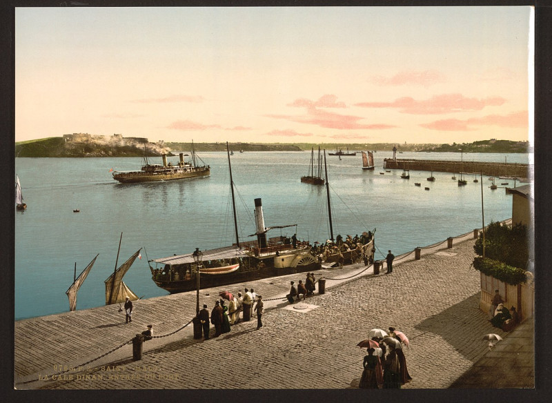 Carte postale ancienne Entrance to harbor, St. Malo, France-LCCN2001698706