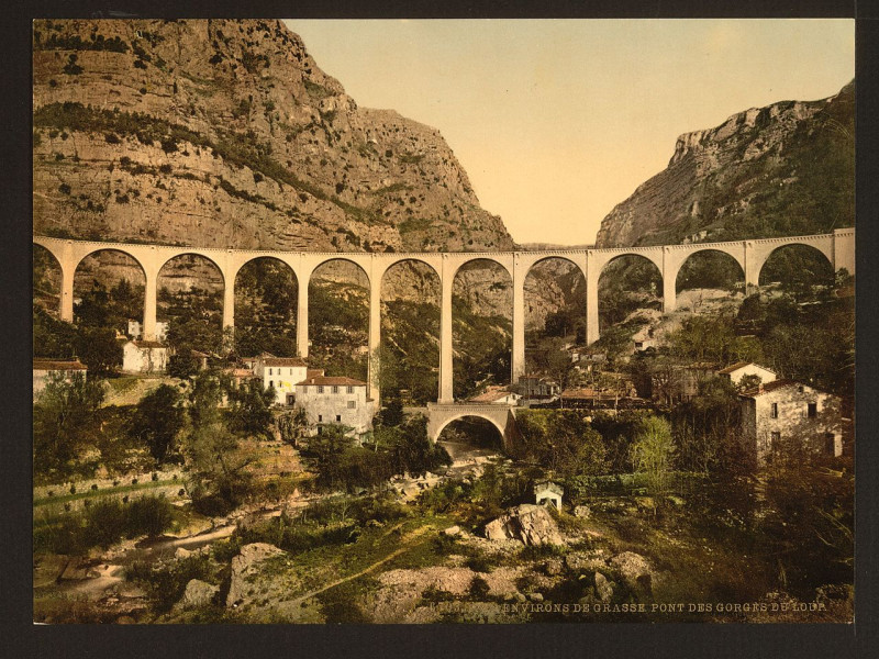 Carte postale ancienne Gourdon, gorge of the wolf, the bridge, Grasse, France-LCCN2001698141