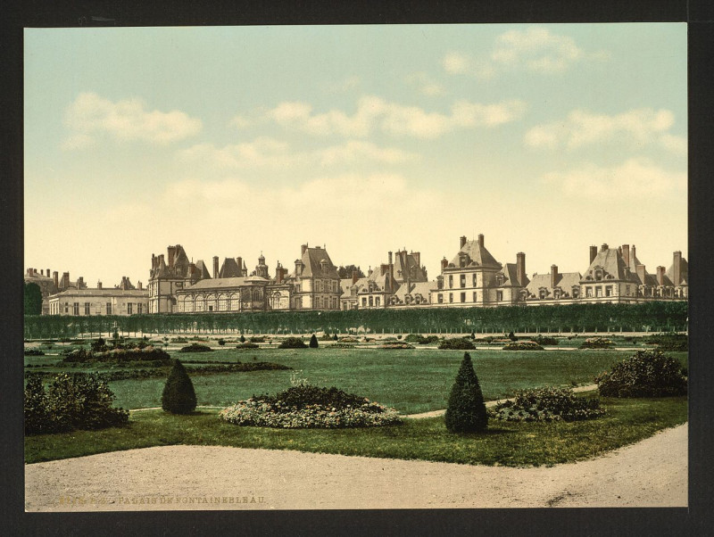 Carte postale ancienne In the park, Fontainebleau Palace, France-LCCN2001698127