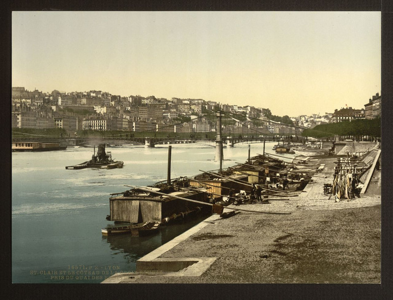 Carte postale ancienne The St. Clair and hill of the Red Cross from the Quay, Brotteaux, Lyon, France-LCCN2001698435 à Lyon