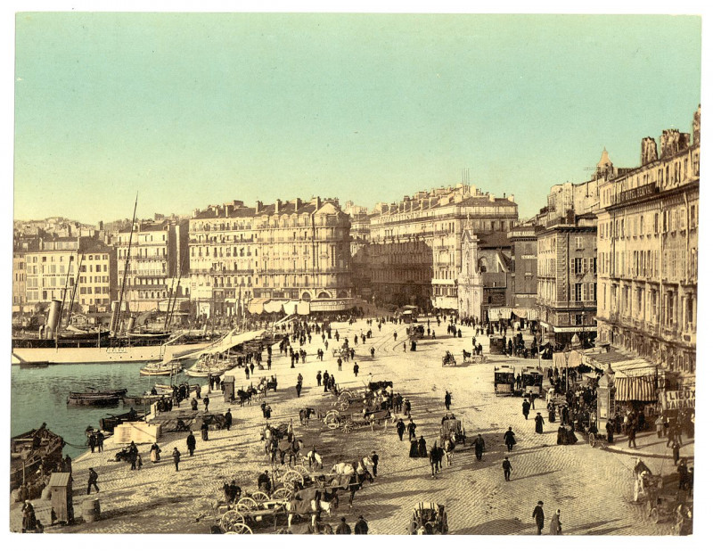 Carte postale ancienne Old Harbor (Vieux-Port), Marseille, France, with Hotel Beauvau at right-LCCN2002715101 à Marseille