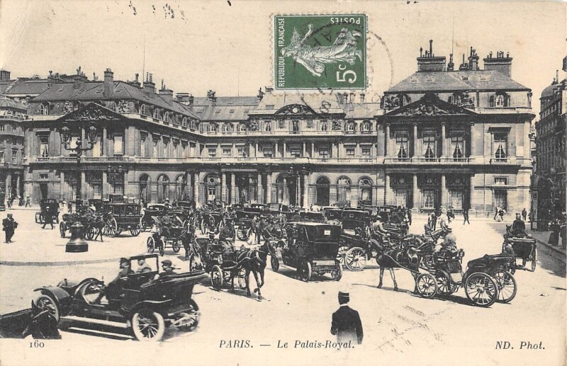 Carte postale ancienne Paris Le Palais Royal
