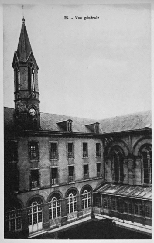 Carte postale ancienne Petit séminaire cour d'honneur 1006555