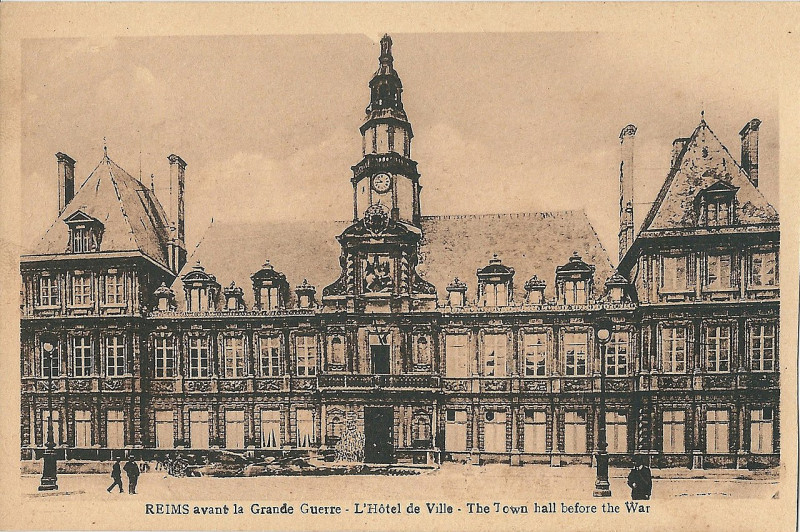 Carte postale ancienne Reims-Fr-51-avant 1914-hotel de ville-a1