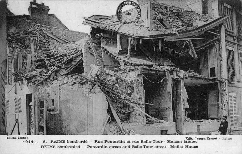 Carte postale ancienne Rue Belle touR Ponsardin