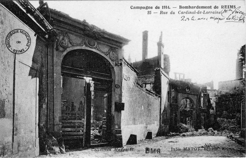 Carte postale ancienne Rue cardinal de lorraine 57241