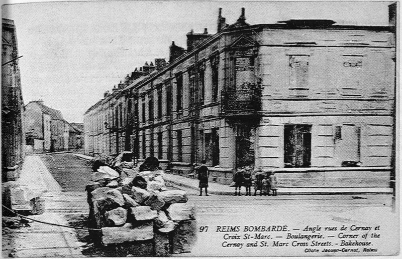 Carte postale ancienne Rue Cernay st-Marc reims bombardé 73705