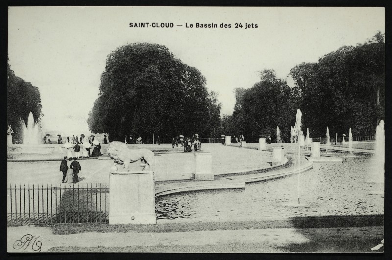 Carte postale ancienne Le Bassin des 24 Jets à Saint-Cloud