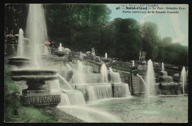Carte postale ancienne Grandes Eaux - Partie intérieure de la Grande Cascade à Saint-Cloud