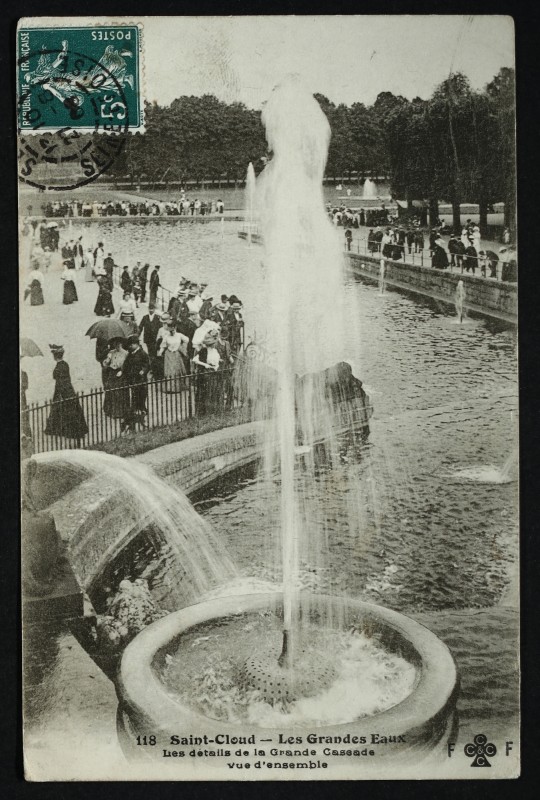 Carte postale ancienne Les Grandes Eaux - Les détails de la Grande cascade - Vue d'ensemble à Saint-Cloud