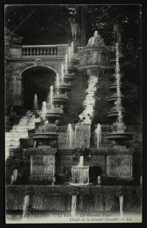 Carte postale ancienne Les Grandes Eaux - Détail de la Grande Cascade à Saint-Cloud