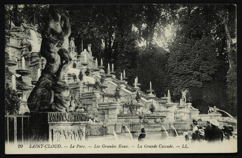 Carte postale ancienne Les Grandes Eaux - La Grande Cascade à Saint-Cloud