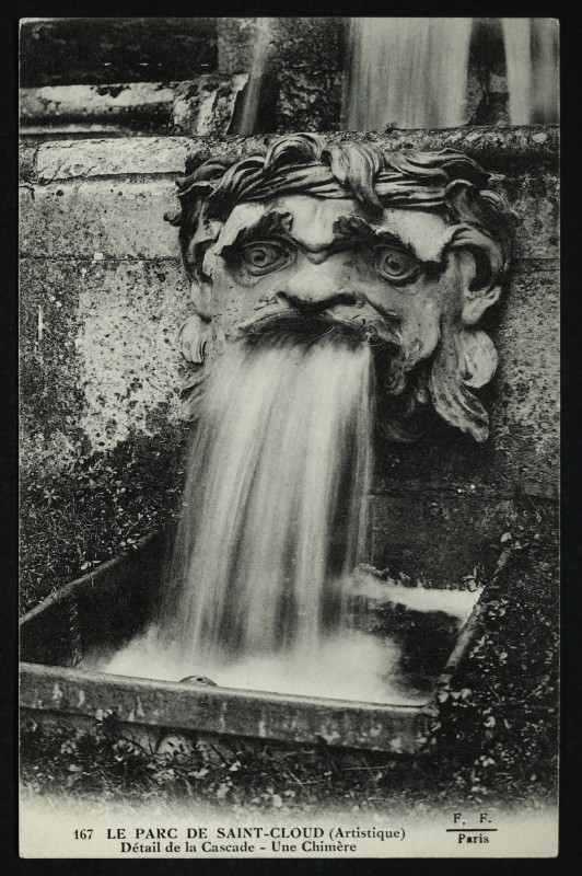 Carte postale ancienne Détail de la Cascade - Une Chimère à Saint-Cloud