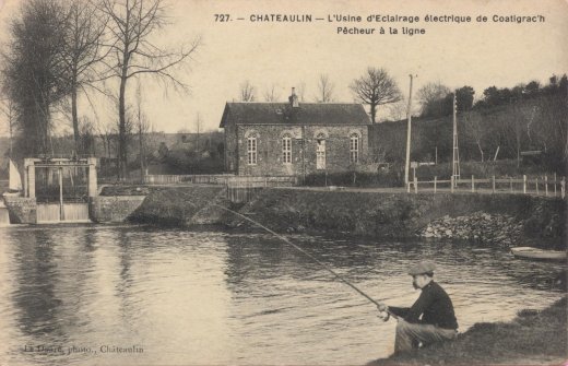 Carte postale ancienne Usine Electr à Châteaulin