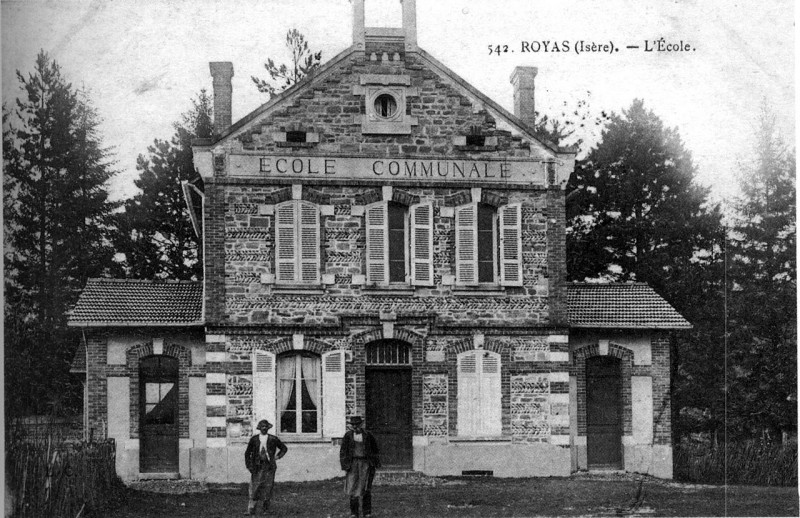 Carte postale ancienne Royas, l'école en 1909, p179 de L'Isère les 533 communes - L C