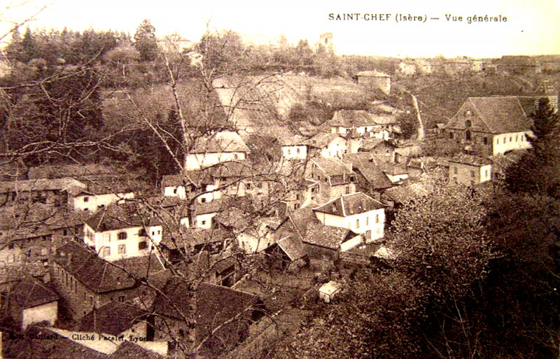 Carte postale ancienne Saint-Chef vue générale