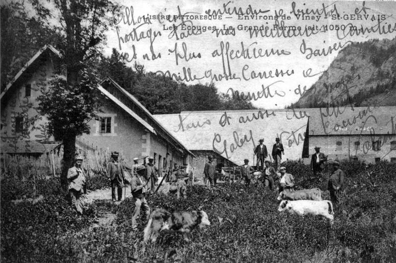 Carte postale ancienne Saint-Gervais, les Ecouges, la Grande Ferme, alt 1050 m, 1910, p201 de L'Isère les 533 communes