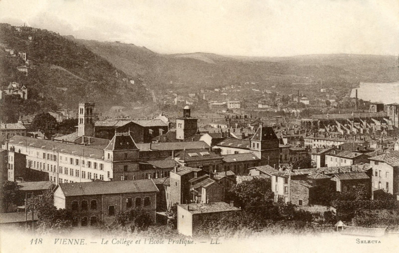 Carte postale ancienne Vienne, école pratique