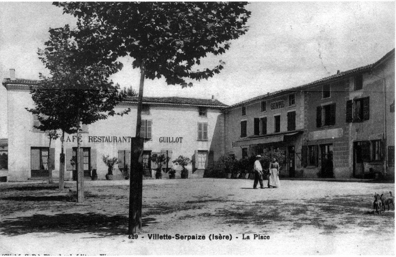 Carte postale ancienne Villette-de-Vienne, la place, 1907, p280 de L'Isère les 533 communes -