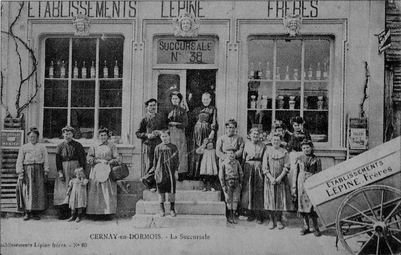 Carte postale ancienne Magasin 07868 Cernay en Dormois
