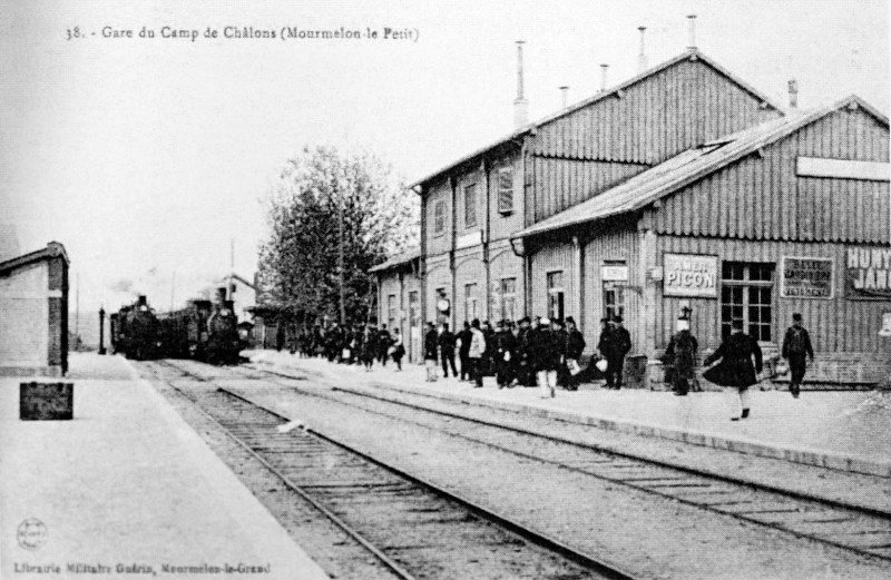 Carte postale ancienne Mourmelon gare 81189