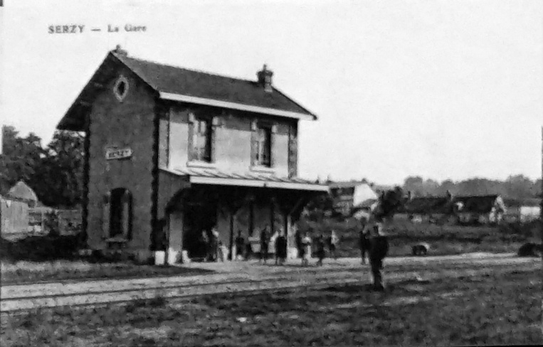 Carte postale ancienne Serzy la gare 08548