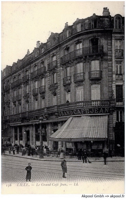 Carte postale ancienne Le Grand Café Jean à Lille
