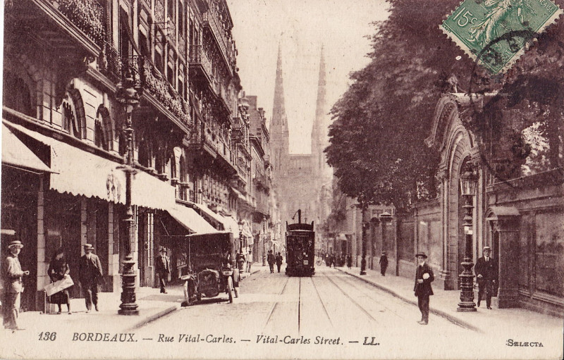 Carte postale ancienne Ll 136 Selecta - Bordeaux - Rue Vital-Carles à Bordeaux