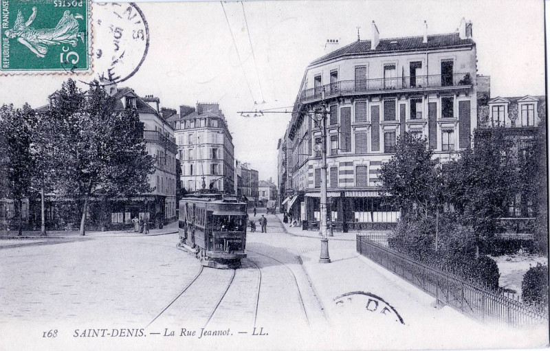 Carte postale ancienne Ll 168 - St Denis - La rue Jeannot