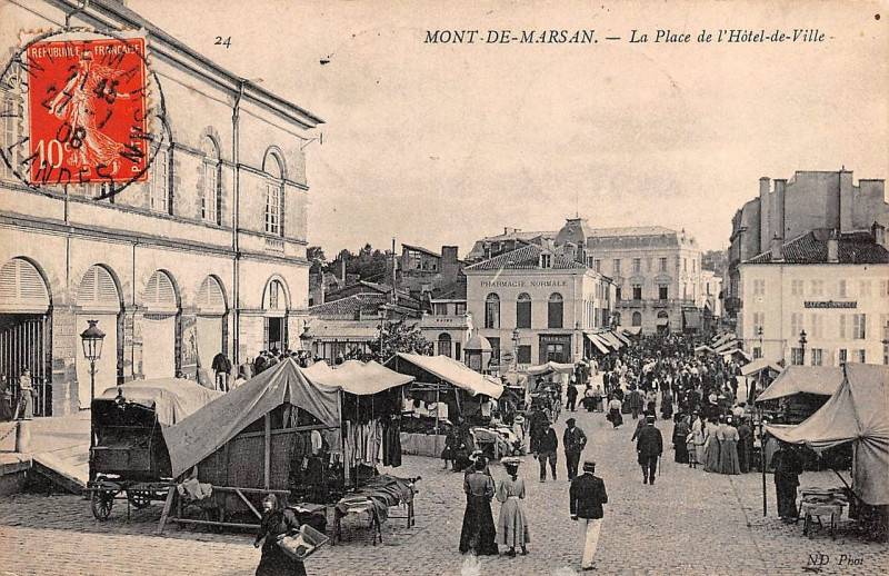 Carte postale ancienne Mont-de-Marsan - Marché 4