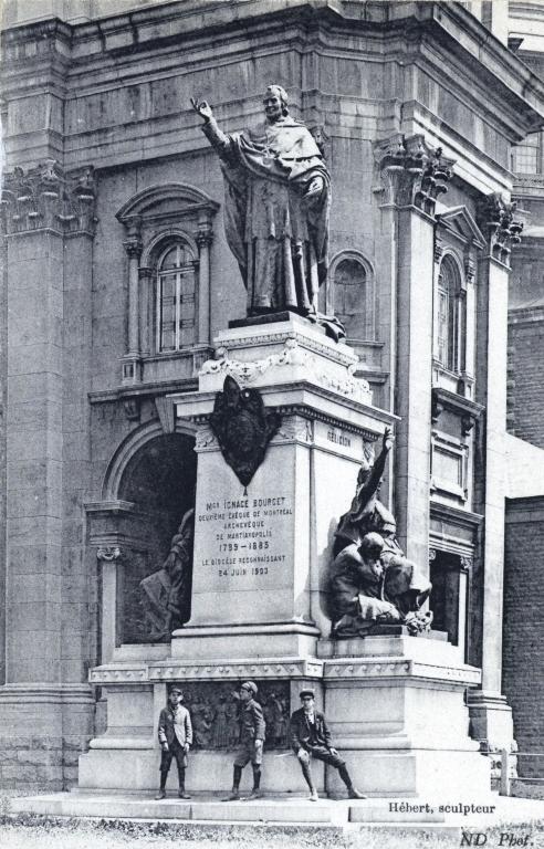 Carte postale ancienne Monument Ignace Bourget