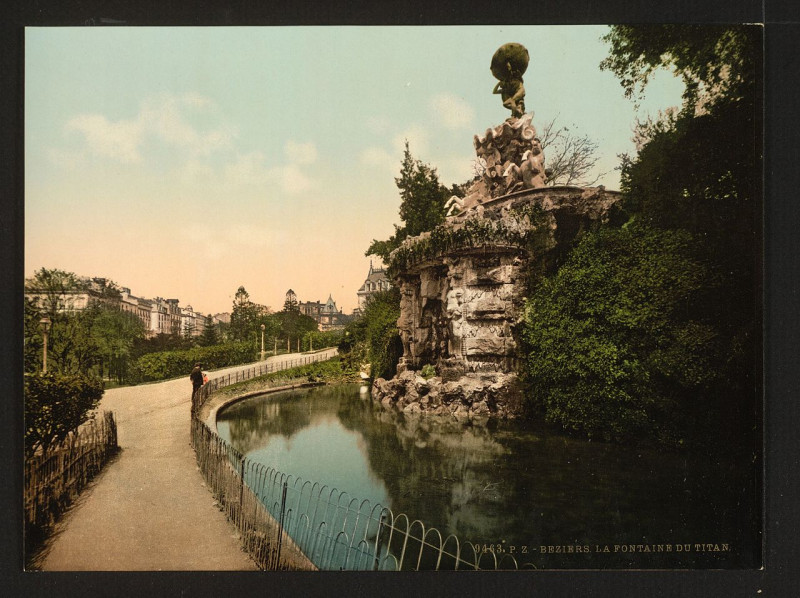Carte postale ancienne The Titon Teuton fountain, Béziers, France-LCCN2001697581
