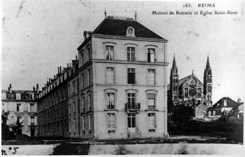 Carte postale ancienne Rue simon maison de retraite 1007206