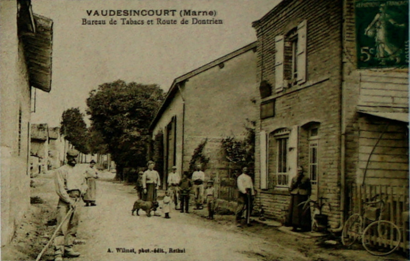 Carte postale ancienne Vaudesincourt tabac 8408