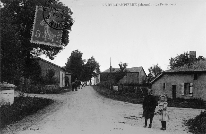 Carte postale ancienne Vieil dampierre 08258