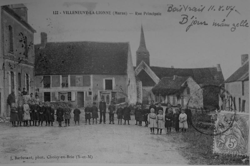 Carte postale ancienne Villeneuve la lionne 1907 08257