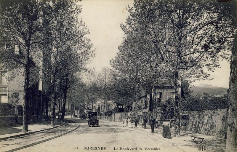 Carte postale ancienne Suresnes.Boulevard de Versailles
