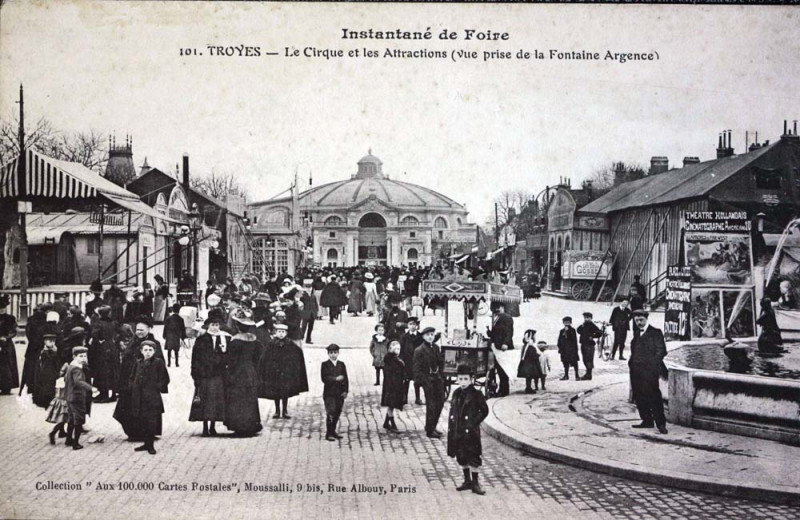 Carte postale ancienne Troyes le cirque 5334 à Troyes