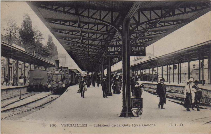 Carte postale ancienne Versailles interieur gare rive gauche à Versailles