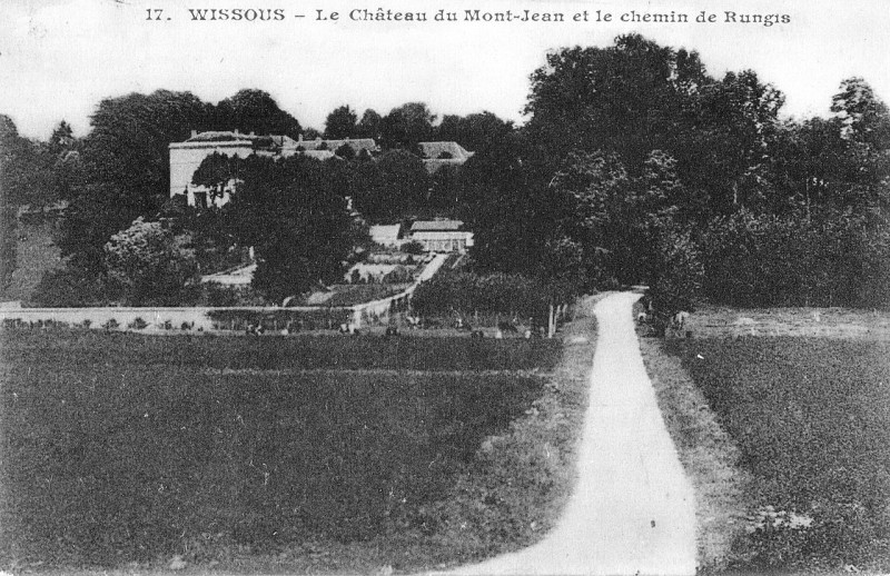 Carte postale ancienne Wissous - Le château de Mont-Jean et le chemin de Rungis