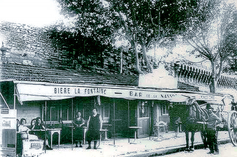 Carte postale ancienne Avignon Bar de la Navigation en 1930