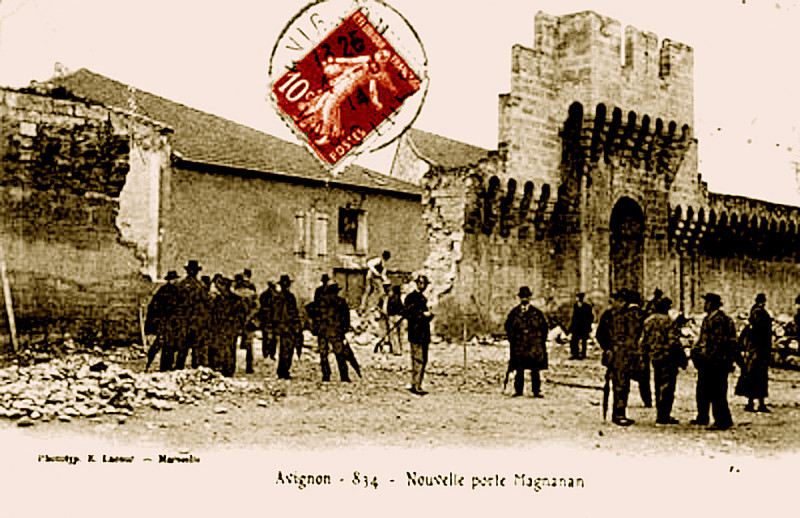 Carte postale ancienne Portail Magnanen
