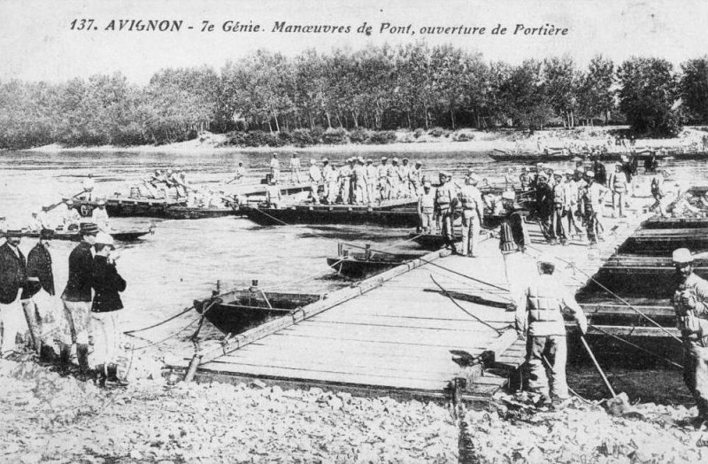 Carte postale ancienne 7 Rg Pont 1916 à Avignon