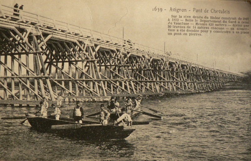 Carte postale ancienne Avignon Pontpilot